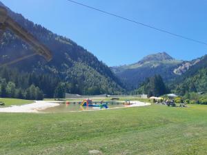 Appartements L'enclaves : Studio - Vue sur Montagne