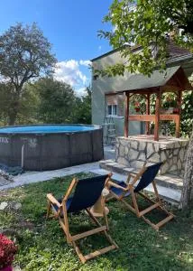 Idila pod Rtnjem - Najam cele vikendice sa bazenom - Rtanj