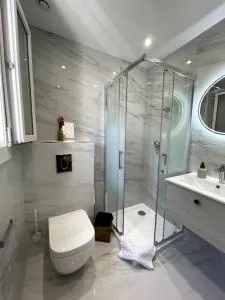 Charmant Studio climatisé avec parking, au cœur de pietranera, plage a 500m, Bastia a 2km - 皮特讷阿