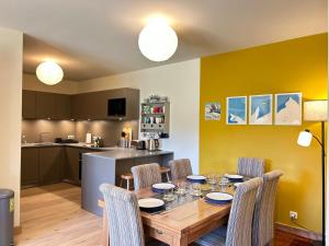 Luxueux Appartement au Centre des Gets avec Jardin, Proche Pistes, 3 Chambres, Wi-Fi, Parking - FR-1-623-338