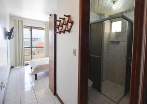 075 - Apto confortável na praia de Bombas