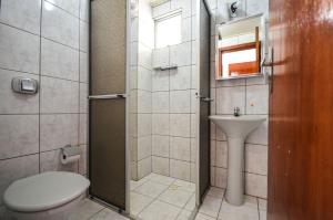 075 - Apto confortável na praia de Bombas