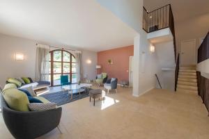 Villas Villa les Tarentes : pool and sea view : photos des chambres