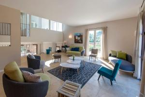 Villas Villa les Tarentes : pool and sea view : Villa