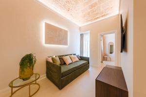 HelloAPULIA Charming Palazzo Clemente - self-catering suites with aircondition