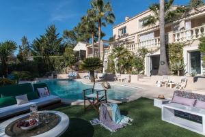 9 chambres spa hamman sauna Piscine chauffée poss