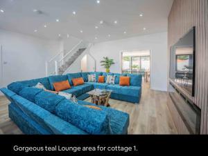 The Old School Sleeps 14 - 4hvězdičkové hotely ve městě Lymington