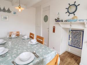 Kerbenetty Harbour Cottage