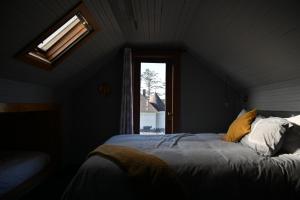 Standard Queen Room room in Shelburne Hotel