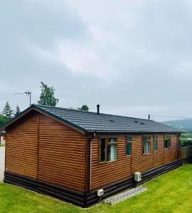 Clochnaben lodge - Strachan