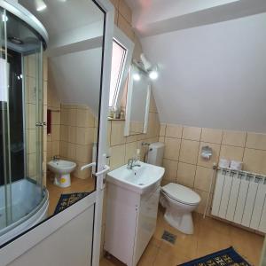 Apartament 3 camere strada Bailor Baltatesti