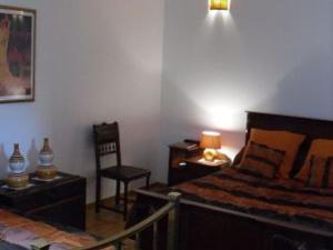 B&B / Chambres d'hotes Guestroom Montigny-les-Vaucouleurs, 1 piece, 2 personnes - FR-1-585-121 : photos des chambres