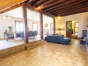 Maison spacieuse avec piscine privée, wifi et parking à Lanouaille - FR-1-616-335