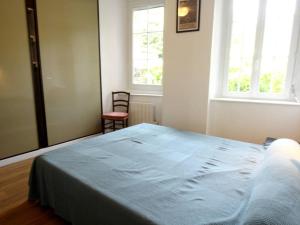 Appartement tout confort 3 pièces avec terrasse et wifi, face aux Thermes de Luchon - FR-1-313-225