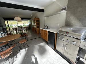 Casa 08 Floresta Boa Vista - Piscina Privativa e Lounge com Deck em Meio à Natureza