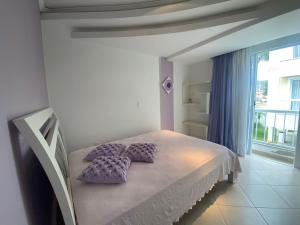 318 - Apartamento 02 Dormitórios com Piscina