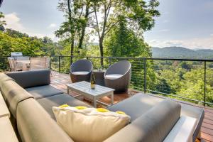 Contemporary Asheville Home with Panoramic Views!