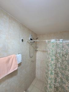 Habitación con baño propio para 2 personas como máximo
