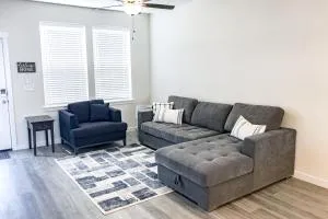 Brownstone Beauty - Kuna