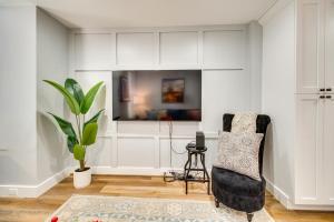 Charming Alexandria Vacation Rental in Old Town!