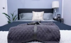 Hampton's Getaway with parking & self check in - Wainscott