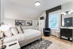 The Inn on Officers Garden