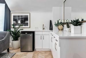 The Inn on Officers Garden