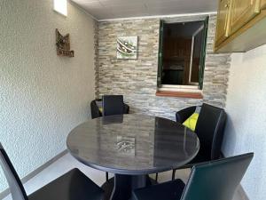 Maisons de vacances Maison Argeles-sur-Mer, 3 pieces, 4 personnes - FR-1-732-55 : photos des chambres