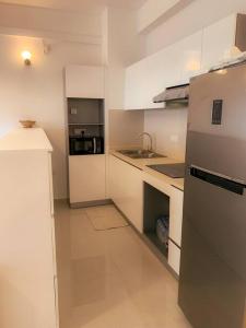 MaSa Beach Front Apartment Uswetakeiyawa B12