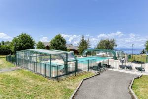 Appartements Lumieres du Lac - Vue sur le Lac Leman et piscine : photos des chambres