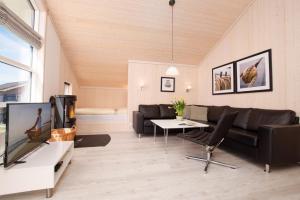 Resort 1 Beach House B 140