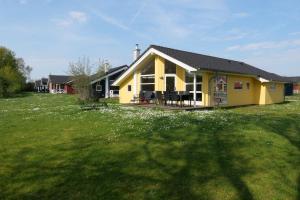 Resort 1 Beach House B 144