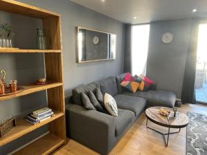 Harbourside Hideaway - Superb Flat with Terrace