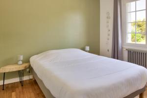 Maisons de vacances Grande maison familiale pour 8 avec jardin : photos des chambres