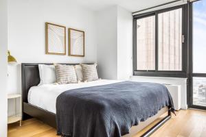 Tribeca 1BR w Gym Elevator nr FiDi NYC-738