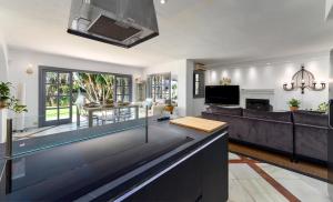 Villa RomAntica pool 15 min P. Banus