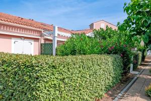 Maisons de vacances Le Scarlett - Maison a 300m de la plage : Maison 1 Chambre