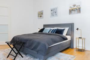 120 m2 4-rooms apartment in a city center