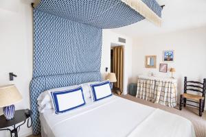 Deluxe Double Room room in Hotel Llevant