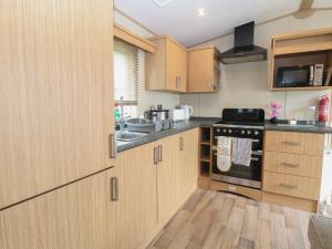 Stanleys Lodge, Foxburrow Hang