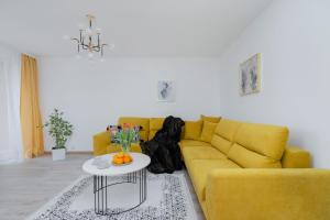 Family Apartment Droga na Bystre by Renters