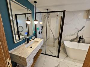 The New Hotel Mediteran - VILLA Edition