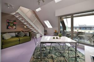 Julius 26 - Duplex Apartment, Modern Charm in Vienna