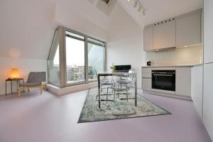 Julius 26 - Duplex Apartment, Modern Charm in Vienna