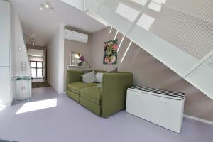 Julius 26 - Duplex Apartment, Modern Charm in Vienna