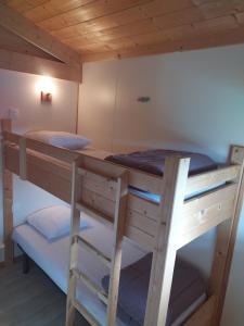 Complexes hoteliers Les Chalets du Haut-Forez : photos des chambres