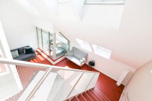 Julius 27 - Cozy Retreat, 5 Mins to City Center