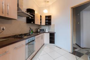 Essence Of Lodz-145m!Central-Secured-Comfy18ppl!&FreeParking