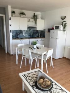 Appart Cosy vue piscine, wifi, à 500 m plage