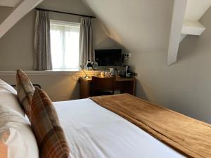 Double Room room in The Crosskeys Hotel